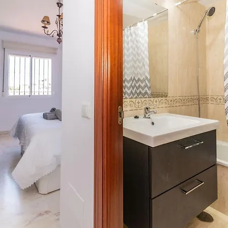 N&a Pueblo 2br Apt Stunning Views Apartment